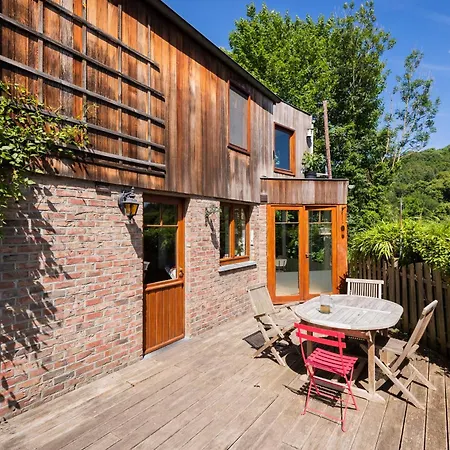 Cote Cour, Cote Source D'hotes Bed and Breakfast 3*