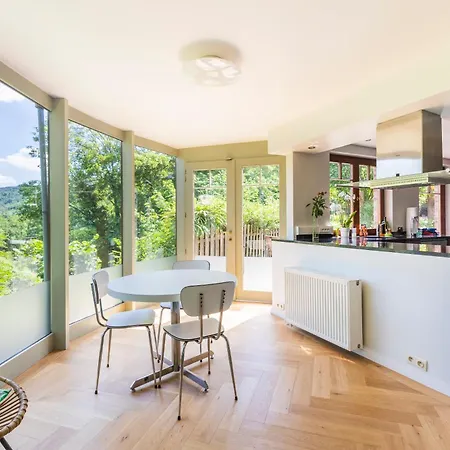 Côté Cour, Côté Source D'hôtes Alojamento de Acomodação e Pequeno-almoço Chaudfontaine