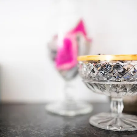 Côté Cour, Côté Source D'hôtes Alojamento de Acomodação e Pequeno-almoço 3*